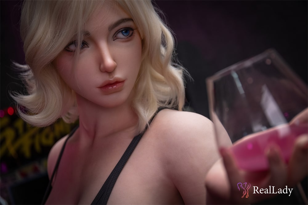 Billie: Fun Party Girl Sex Doll - Image 3