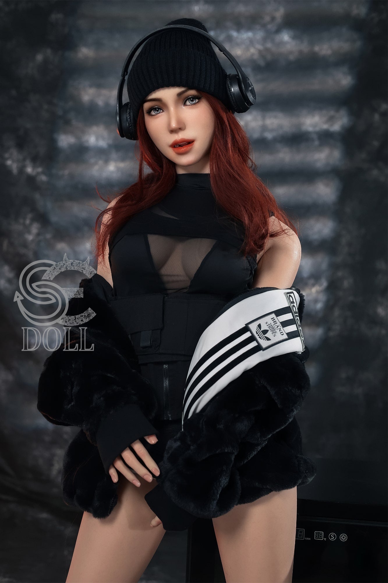 Coucou: Hip-Hop Dancer Sex Doll - Image 3